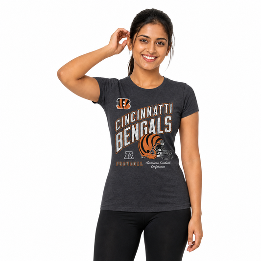 Cincinnati Bengals  Women's Distressed Helmet T-Shirt - Heather Charcoal