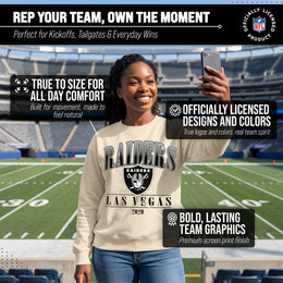 Las Vegas Raiders Womens NFL Starstruck Crewneck Pullover - Cream