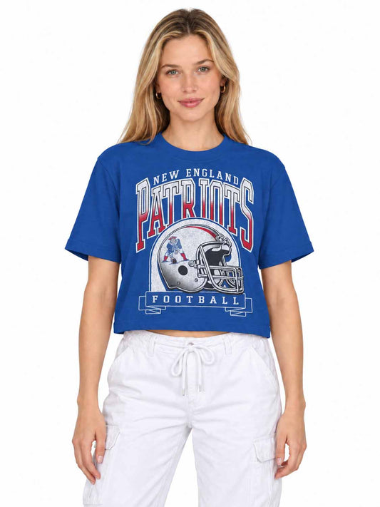 New England Patriots  Women's Franchise Helmet Crop T-Shirt Mock Neck - Royal